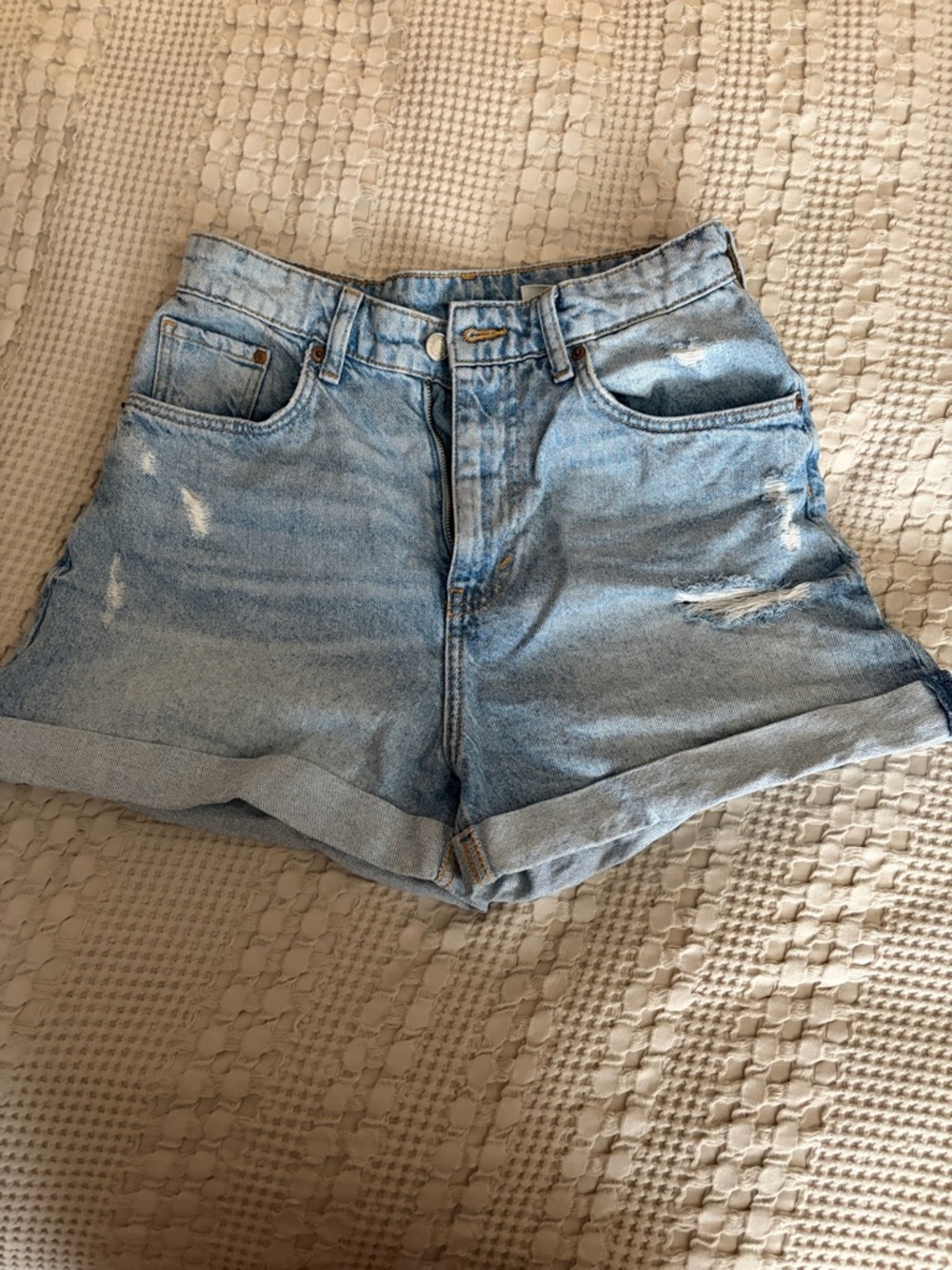 Light Wash Distressed Denim Mom Shorts - Casual Rolled Hem
